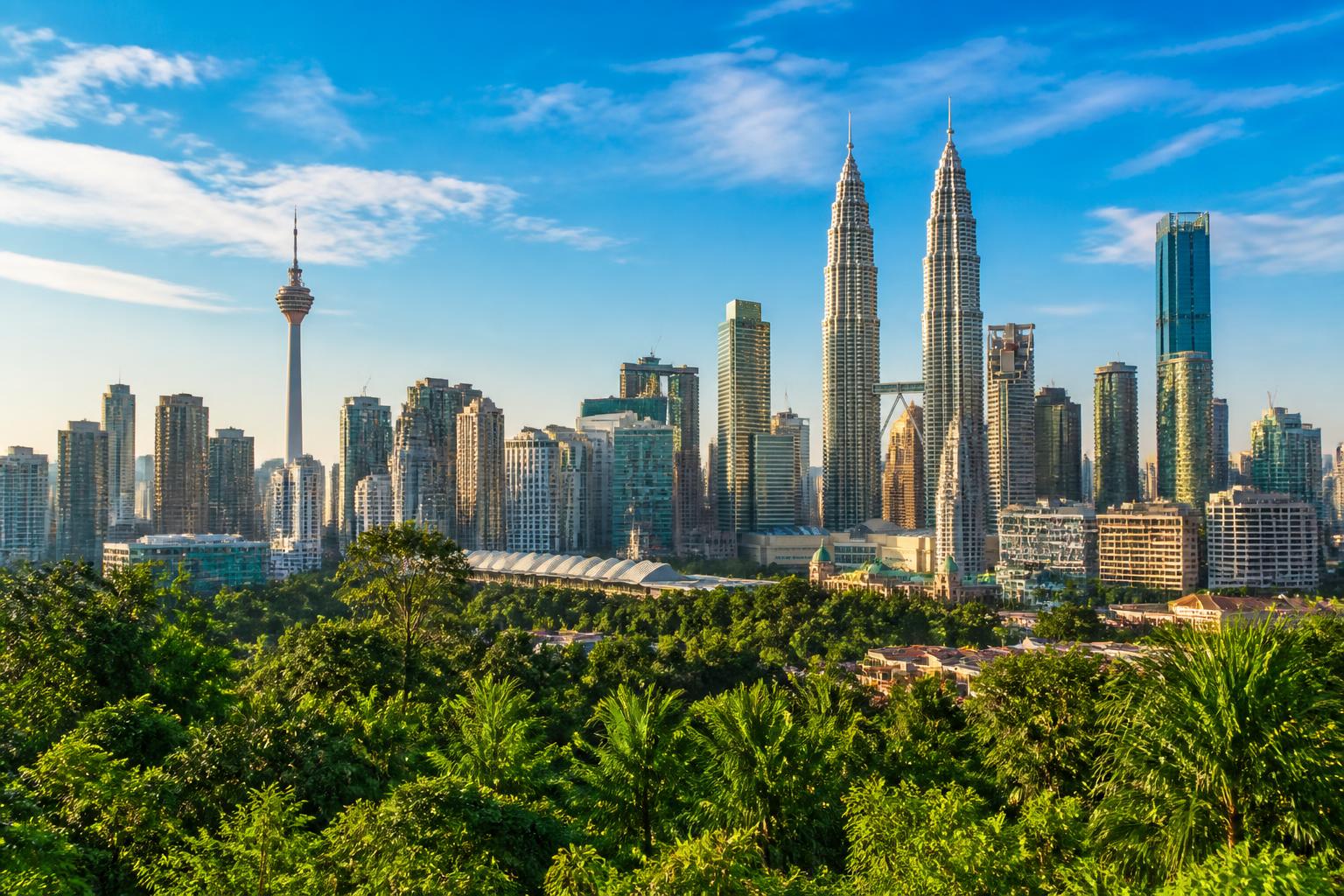 Skyline de Kuala Lumpur par une journée ensoleillée